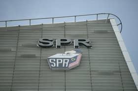 Slim by-election: Eight sets of nomination forms bought