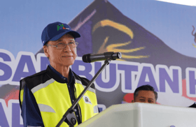 Lee Lam Thye calls on govt to introduce Good Samaritan Act