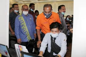 Putrajaya mahu ambil pesara tentera jadi pengawal keselamatan