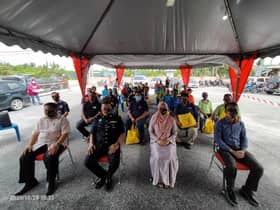 Pendapatan terjejas, wakil rakyat bantu pendayung sampan kelip-kelip