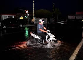 கடல் பெருக்கு அபாயம்- கடலோரப் பகுதிகளைத் தவிர்ப்பீர்  மந்திரி புசார் அறிவுறுத்து