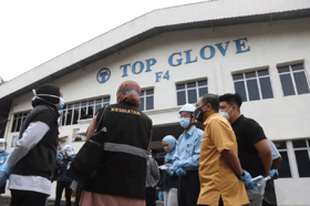 Seven Top Glove factories in Klang closed for two weeks