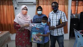 Lebih 1,000 pelajar DUN Batu Tiga terima bantuan Tawas, iSafe