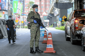 3,300 Armed Forces personnel to help police at roadblocks, patrols