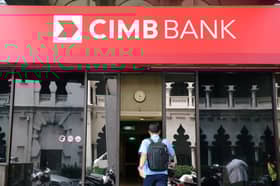 CIMB shares down 2 pct, leads decline among heavyweights