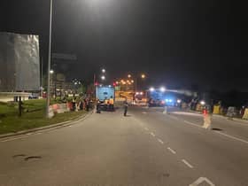 MPKj pasang penghadang plastik di Jalan Saujana Impian, elak kemalangan