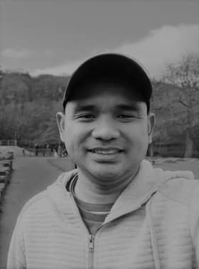 Rebah ketika main bola, pelajar maut di UK selamat dikebumi