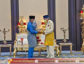 Agong confers DK Pahang award on Selangor Sultan