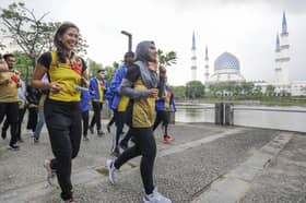 Sahut cabaran hari wanita, YDP Pekawanis tamatkan larian 50km
