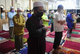 Jais: Limits on congregation size at mosques, suraus in MCO areas
