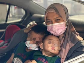 Bimbang kawalan di taska, suami isteri bawa anak buat saringan percuma