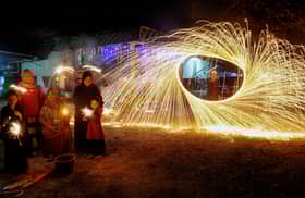 Ibu bapa diingatkan pantau anak-anak main mercun, tindakan tegas jika abai