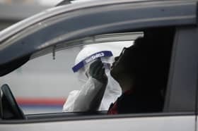 Kaedah pandu lalu dorong lapan sekeluarga buat saringan percuma