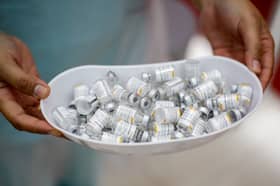 Wakil rakyat Bukit Melawati jelajah kampung daftar vaksin warga emas