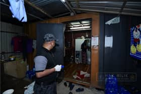 Penguat kuasa serbu kampung haram di Cyberjaya, tahan 156 warga asing