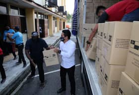 PKPD: Bantuan 4,000 pek makanan untuk penduduk Pelabuhan Klang