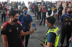 Tighten checks on MySejahtera status at all premises