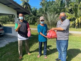 Wakil rakyat Morib bantu 70 keluarga susah sempena Aidiladha