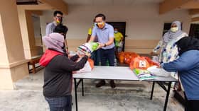 DUN Kinrara agih lebih 5,000 pek makanan, ringan beban penduduk