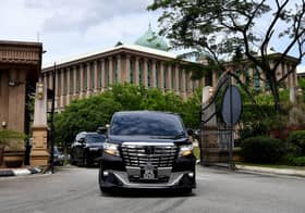 Kabinet serah surat letak jawatan, menteri sampaikan ucapan akhir