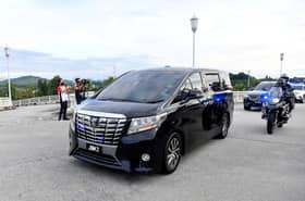 PM tiba di Perdana Putra, buat mesyuarat khas