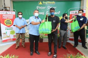MDHS, Pasaraya Segi Fresh sumbang bantuan makanan kepada 113 keluarga
