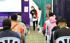 Penyebar berita palsu vaksin remaja berdepan tindakan undang-undang