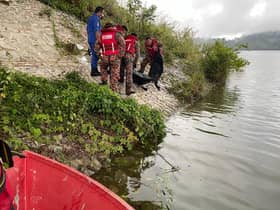 Remaja lemas cuba selamat kawan tergelincir ketika berswafoto