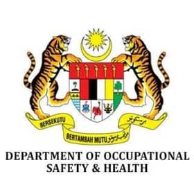 Worker dies after Banting recycling factory fall