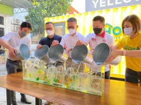 Yellow Box bilik pameran jubin layan diri pertama di Malaysia