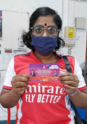 300 penduduk DUN Subang Jaya terima baucar Jom Shopping Deepavali