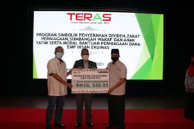 Teras serah bayaran dividen bernilai lebih RM100,000
