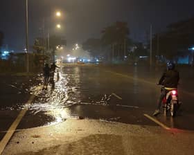 High tide phenomenon affects Port Klang residents, parking submerged by seawater