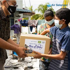 Air Selangor agih lebih 1,000 kotak makanan asas kepada B40
