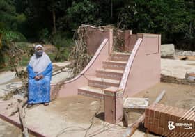 50-year-old heritage house in Hulu Langat swept away by strong currents