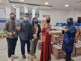 Bantuan MBI terus rancak, agih susu, makanan ke pusat pemindahan