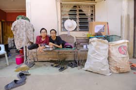 Sedih komputer riba hanyut dalam banjir, alat lukisan rosak