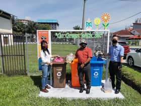 加影市会赠4住宅区环保箱 鼓励做分类.保护环境