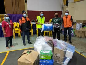 MPKS terima bantuan Tengku Permaisuri kepada mangsa banjir