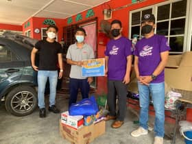 PREC agih bantuan makanan, zakat kepada lima keluarga terjejas banjir