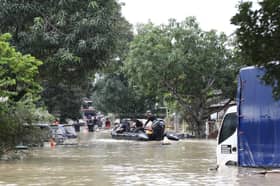 State representatives work hand-in-hand to help flood victims