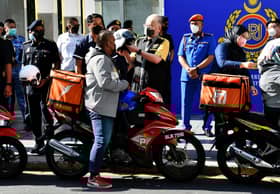 Malaysian Road Safety Plan launched to improve safety, protect road users — Wee