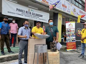 Kohijrah assists hundreds of traders affected by floods