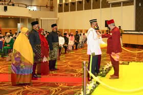 145 individu dari tujuh daerah terima pingat Sultan Selangor