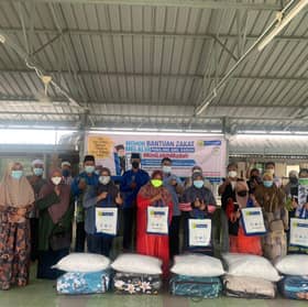 LZS santuni penghuni 31 rumah terjejas banjir di Puchong
