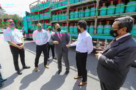 Petronas sumbang 1,000 tong gas bernilai RM150,000 kepada mangsa banjir