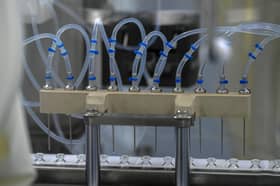 Vaksin CanSino dilulus sebagai dos penggalak