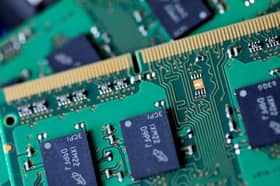 Moody’s Analytics: Semiconductor chip shortage to continue amid Covid-19 Omicron surge