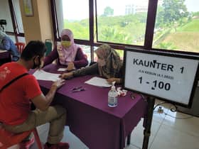 Lebih 17,000 mangsa bah di Klang terima bantuan negeri RM1,000