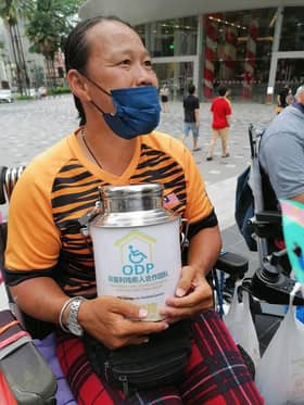 Bekas atlet para menang tujuh emas tidak harap bantuan, berdikari jual tisu